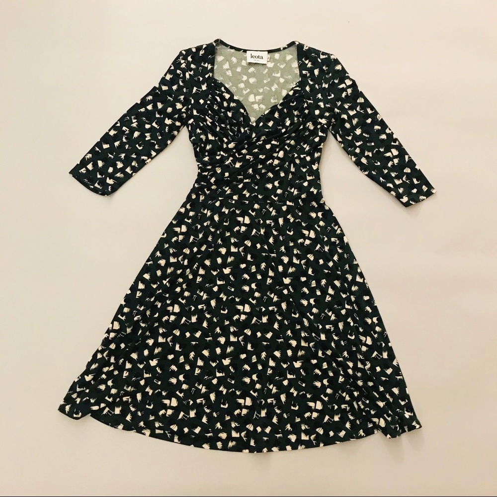 Leota Brand Sweetheart Long Sleeve Dress